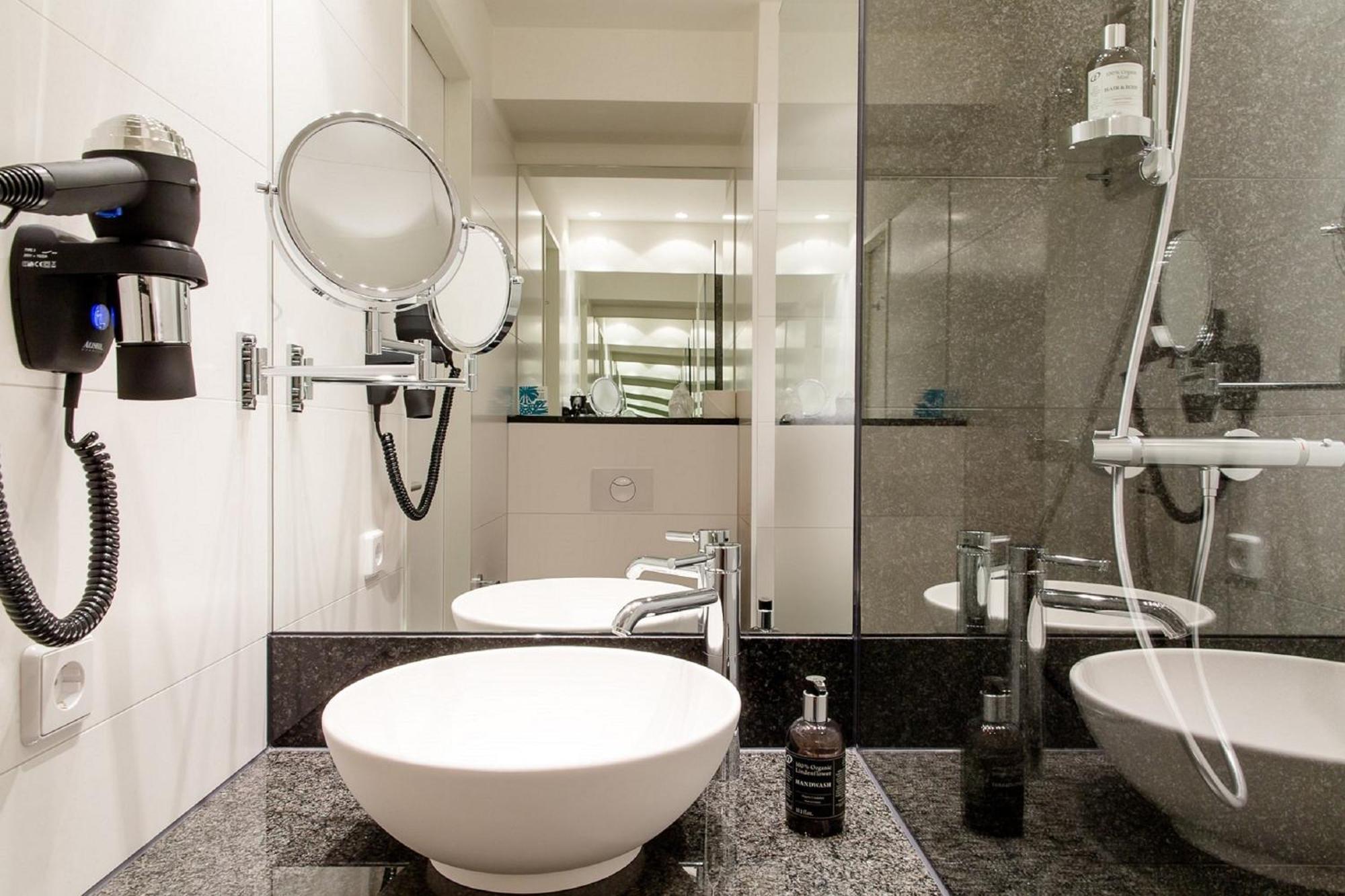 Motel One Koeln-Messe Dış mekan fotoğraf